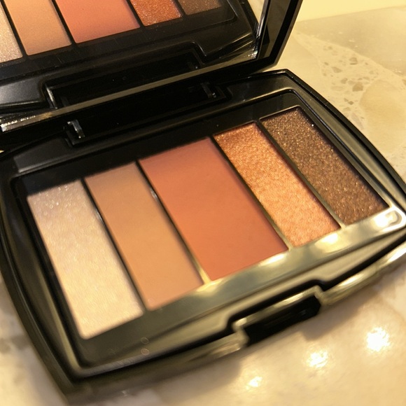 Luxurious Lancôme Color Design Palette - Shimmering Neutrals Eyeshadows - Picture 4 of 6